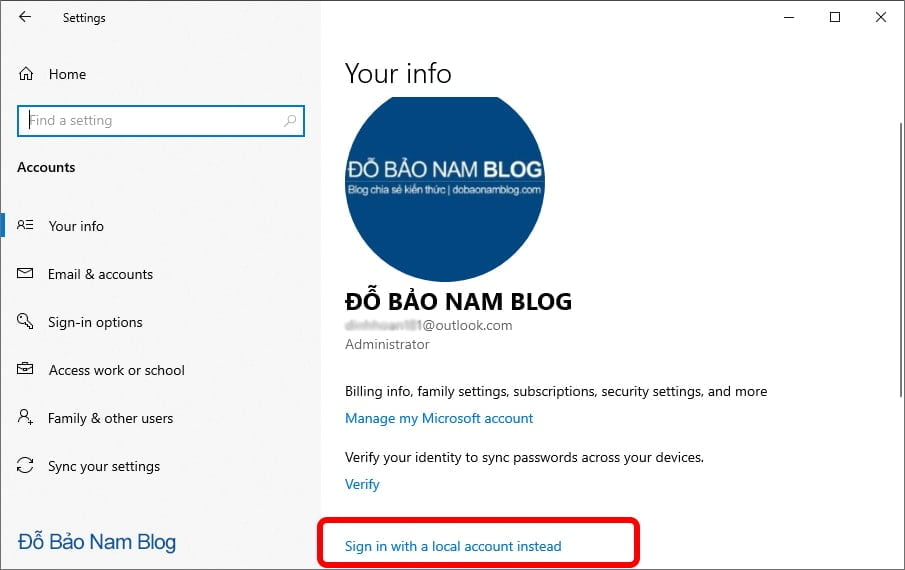 Sau đó, bạn click vào dòng Sign in with a local account instead.